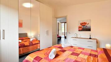2 chambres, Wi-Fi gratuit, draps fournis