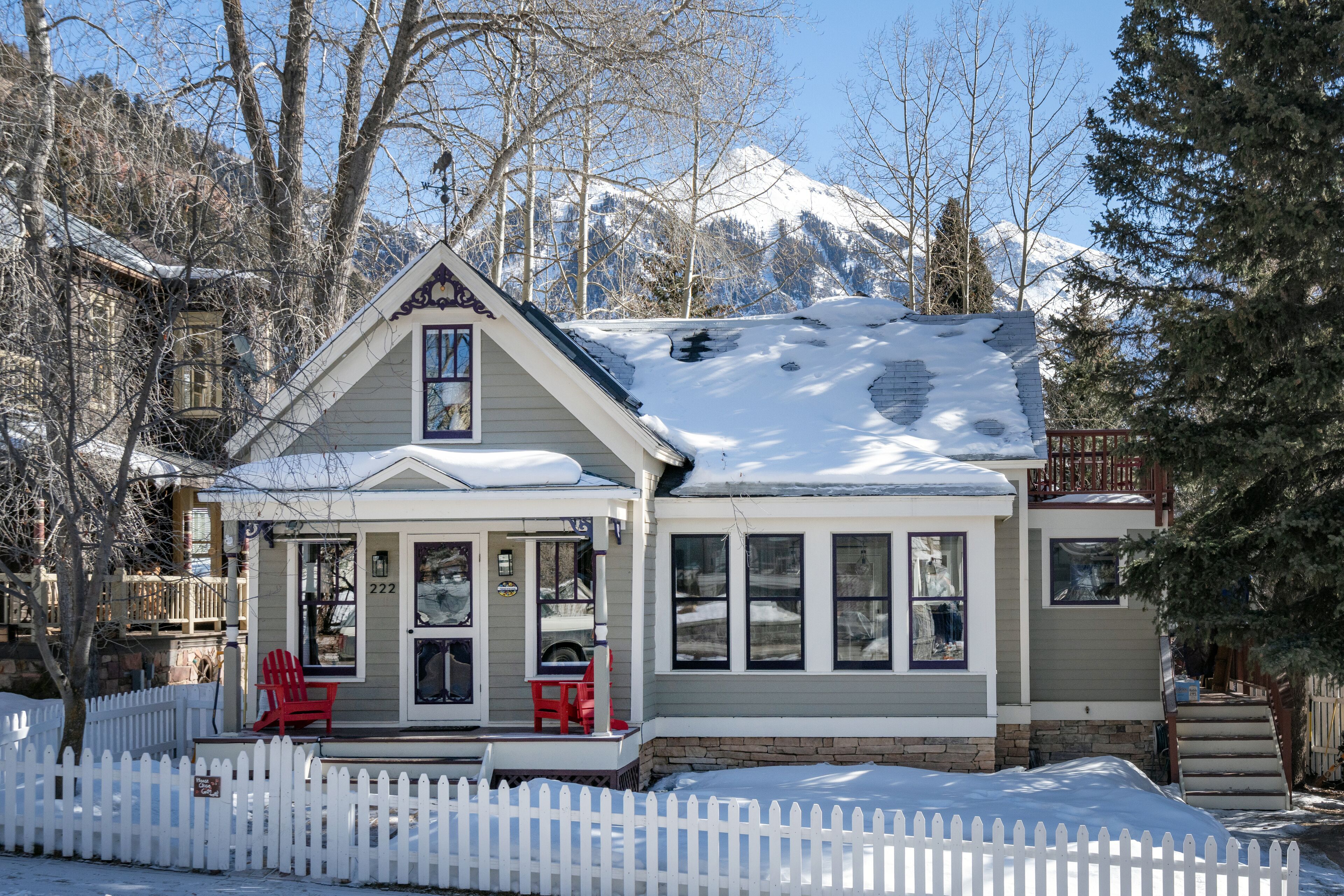 Sunnyside Retreat Home