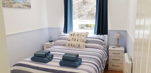 2 slaapkamers, een strijkplank/strijkijzer, wifi, beddengoed