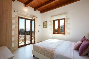 5 bedrooms, in-room safe, iron/ironing board, travel cot - Villa Orthes, Peacefull Stone-Built Villa with Private Pool (Crete)