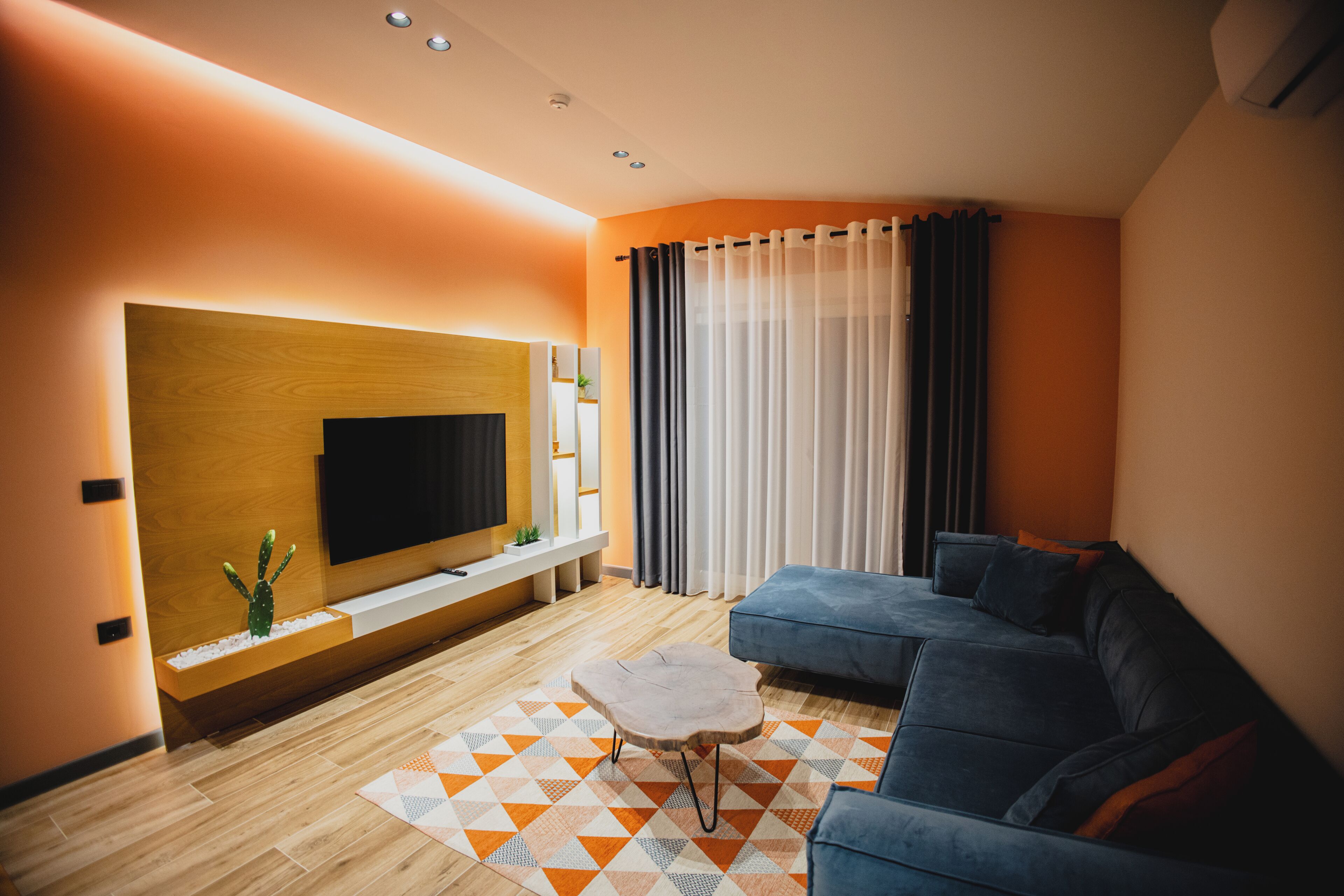 Deluxe Apartment, 2 Bedrooms, Balcony | Living area | Smart TV