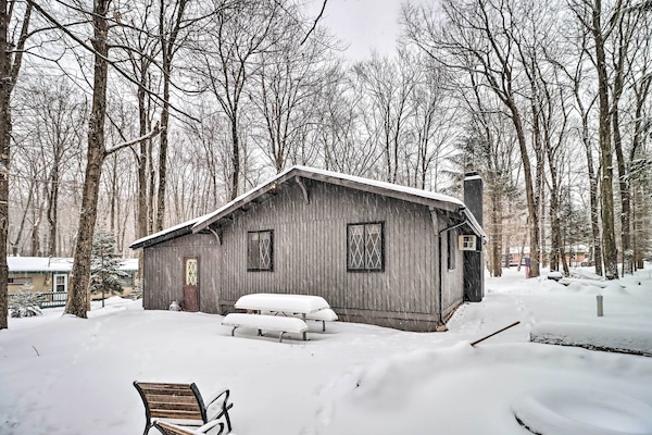 Pocono Lake Vacation Rental | 2BR | 1BA | 700 Sq Ft | 3 Steps to Enter