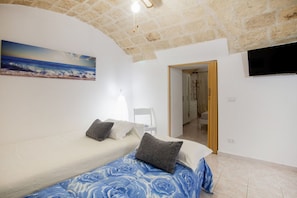 1 Schlafzimmer, Bügeleisen/Bügelbrett, Bettwäsche