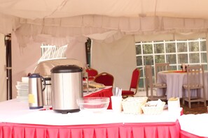 Breakfast buffet - Wonderland Destination Resort (Naivasha)