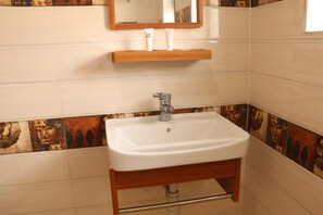 Vòi sen/bồn tắm kết hợp, khăn tắm 