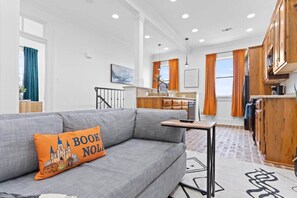 Smart TV, Netflix, streaming services, offices