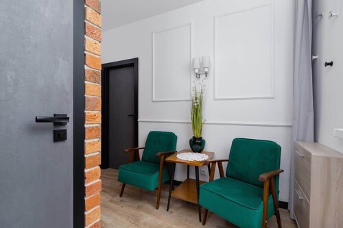 Apartment in a green area | Workspace