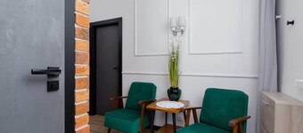 Apartment in a green area | Workspace