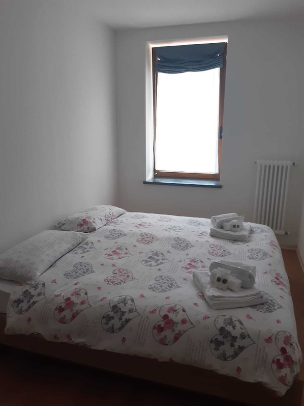 2 bedrooms