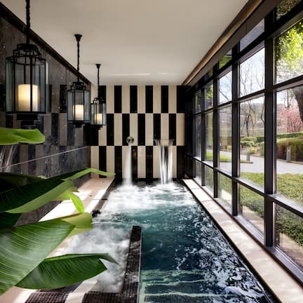 Seasonal outdoor pool