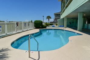Pool - DISCOUNTS thru 2026. Paradise Pointe. Cherry Grove. 3 BR/3BA OF condo. (North Myrtle Beach)