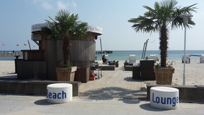 Dreamlike comfort-apartment with sauna, fireplace and beach chair