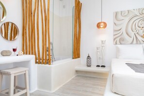 3 soverom, safe på rommet, strykejern/-brett og reiseseng for barn