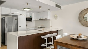 Fridge, oven, dishwasher, toaster