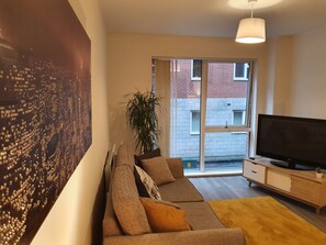 Apartment, 2 Queen-Betten | Wohnzimmer