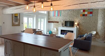 Charming gîte in a 14th-century manor house