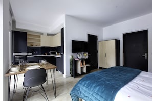 Estudio estándar | Wifi gratis y ropa de cama