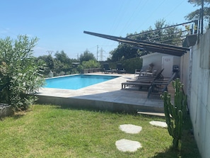 Outdoor pool - Superb T3 N°1 Garden level Apartment, swimming pool, terrace (bastia)