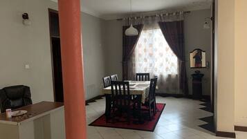 Apartment | Dining