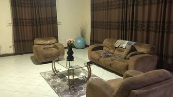 Apartment | Living room