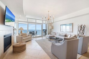 Télévision, cheminée