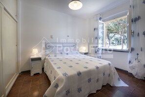 1 chambre, fer et planche à repasser, Wi-Fi