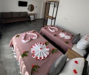 Family Triple Room | Premium bedding, minibar, desk, blackout drapes - The Pera Hotel Marmaris (Marmaris)