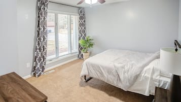 Villa, 4 Bedrooms | 4 bedrooms, laptop workspace, iron/ironing board, free WiFi