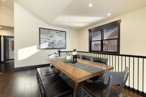 Townhouse, 4 soverom | Spiseområde