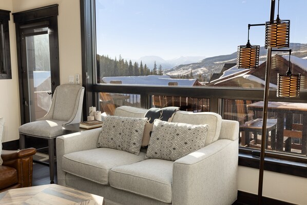 Townhome, 4 Bedrooms | Living area