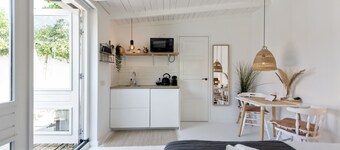 Little Beach House - Great couples getaway!