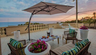 Villa Corbera Palmaris Luxury with pool, and Sea view terrace
