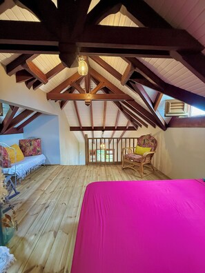 3 chambres, fer et planche à repasser, Wi-Fi gratuit, draps fournis