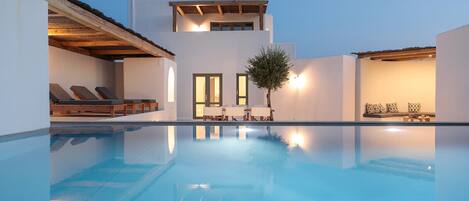 Piscine extérieure