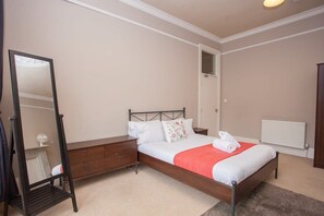 4 chambres, fer et planche Ă repasser, Wi-Fi, literie fournie