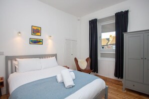 2 bedrooms, iron/ironing board, travel cot, WiFi