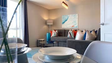 Een televisie en een kantoor