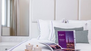 Classic Double Room | In-room safe, iron/ironing board, free WiFi - Dream Inn - Damac Mall Street (Dubai)