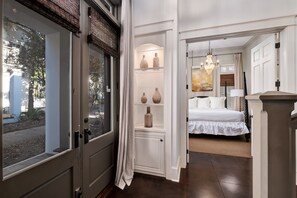 5 camere, ferro/asse da stiro, Wi-Fi gratuito, lenzuola