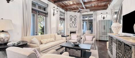 Téléviseur connecté, foyer, chaßne audio