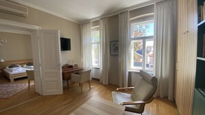 Studio | Oppholdsområde | Flatskjerm-TV