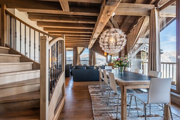 تناول الطعام