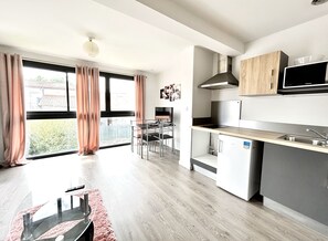 TV - Résidence Montifault - gîtes du 2 au 3 pièces (Le Pallet)