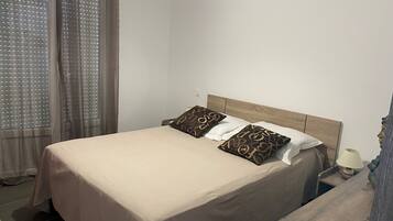 2 Schlafzimmer, Bügeleisen/Bügelbrett, Reisekinderbett, kostenloses WLAN