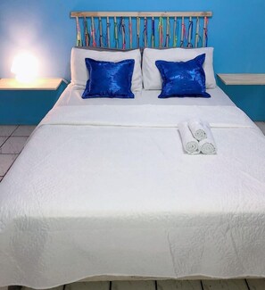 Basic Double or Twin Room, 1 Double Bed | Blackout drapes, free WiFi, bed sheets - Oxe Rooms (Salvador)