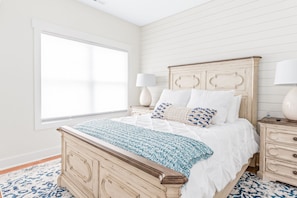 3 bedrooms, desk, iron/ironing board, free WiFi - Modern & Bright + Near Town + Play Ground Access + King Bed + Ping Pong (Asheville)