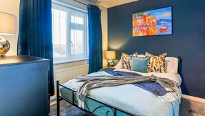 Unclassified image, 4 of 29, button - Comfy-stays - King Edward's (Morpeth)