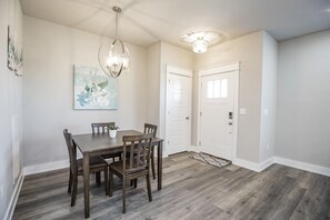 Dining - Close to everything, New Fayetteville Home! (Fayetteville)