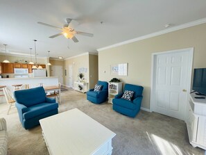 TV - Barefoot Landing beautiful condo at Willow Bend (North Myrtle Beach)