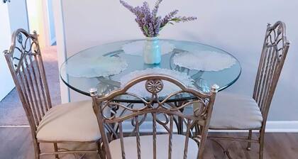 Downtown Apartment convenient to all city venues